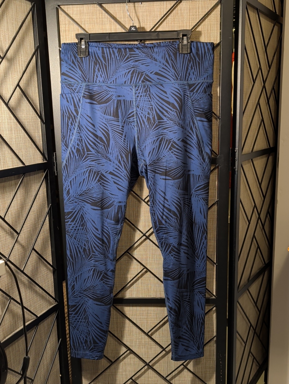 JoyLab Navy Palm-Print Leggings